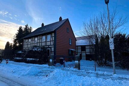 Haus Salzgitter Ortschaft Nord - 6 Zimmer, 160 m&sup2;, 1.500&euro; | Angebot:25082184