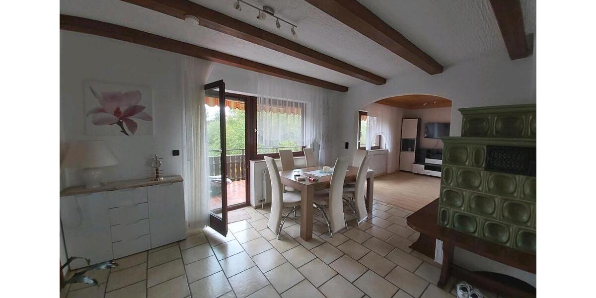 Dachgeschoßwohnung Lohfelden - 2.5 Zimmer, 470&euro; | Angebot:21850171