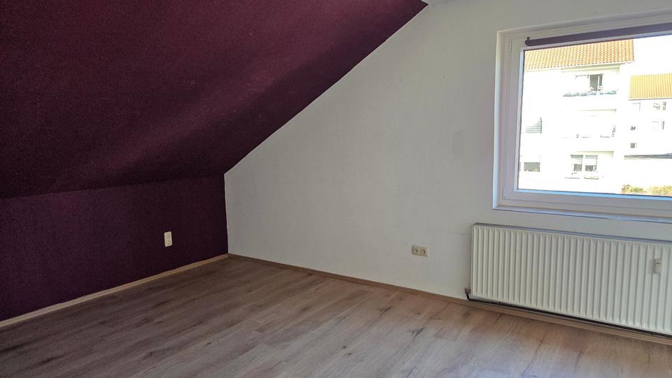 Dachgeschoßwohnung Hankensbüttel - 3.5 Zimmer, 77 m&sup2;, 500&euro; | Angebot:25874550