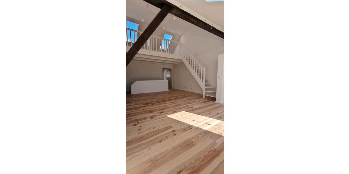 Etagenwohnung Hage - 2 Zimmer, 98 m&sup2;, 900&euro; | Angebot:20657947