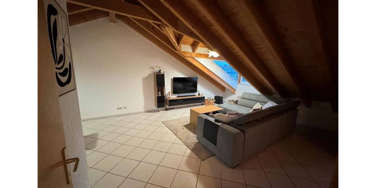 Dachgeschoßwohnung Lörrach - 2 Zimmer, 70 m&sup2;, 970&euro; | Angebot:26030741