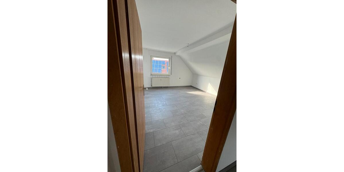 Etagenwohnung Dieburg - 3.5 Zimmer, 86 m&sup2;, 1.100&euro; | Angebot:26035441