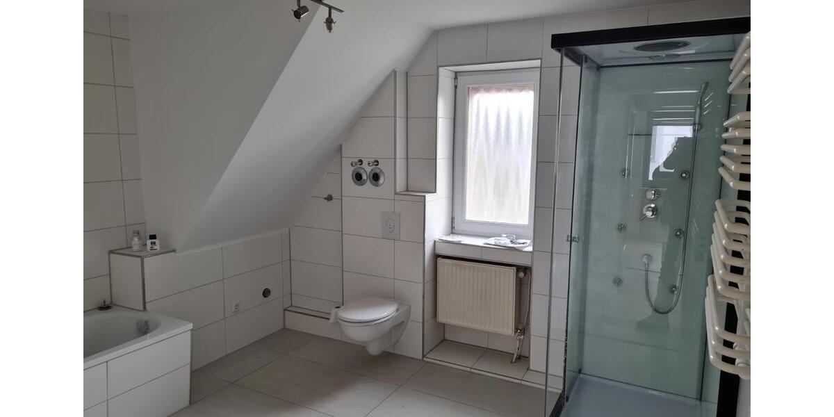 Maisonettenwohnung Tremsbüttel - 4 Zimmer, 125 m&sup2;, 1.190&euro; | Angebot:24373042