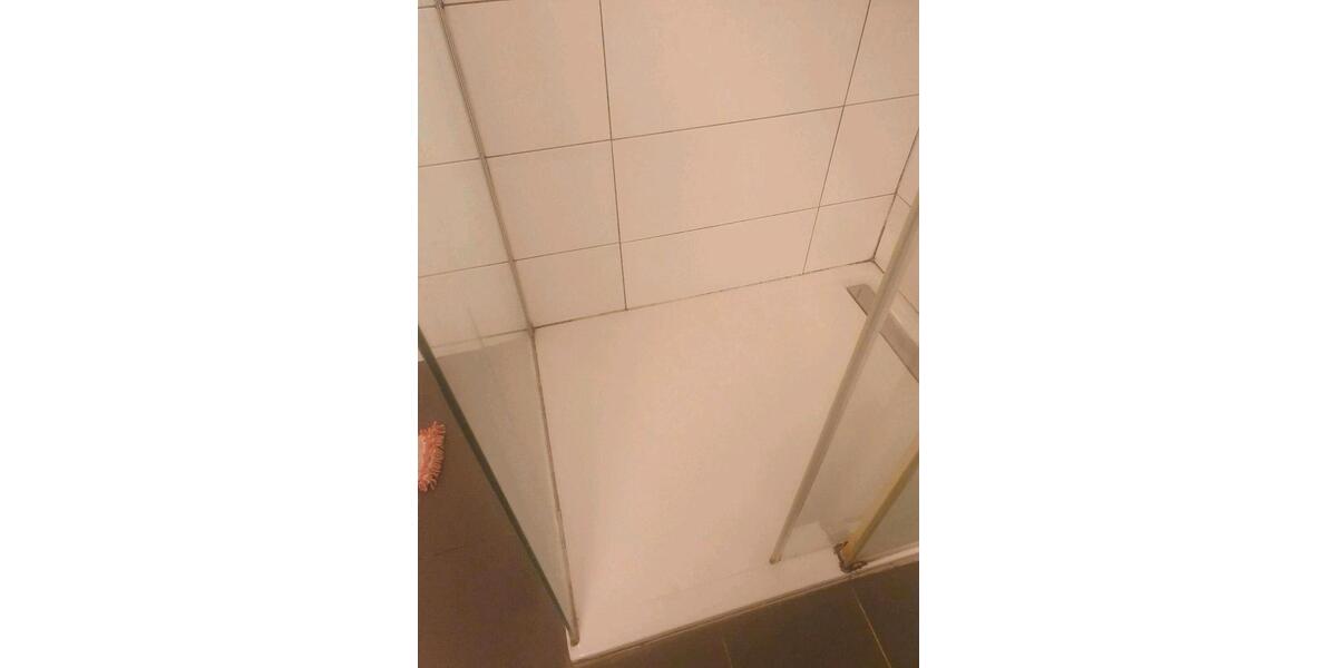 Dachgeschoßwohnung Neutraubling - 1 Zimmer, 25 m&sup2;, 450&euro; | Angebot:26196386