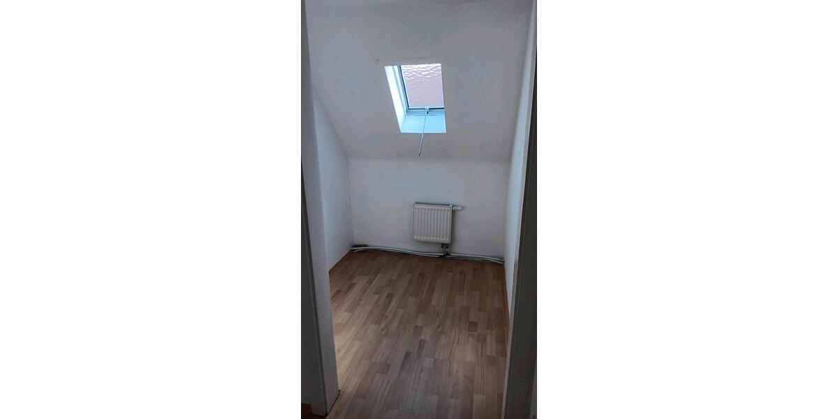 Etagenwohnung Böblingen Dagersheim - 5 Zimmer, 108 m&sup2;, 1.450&euro; | Angebot:25298770