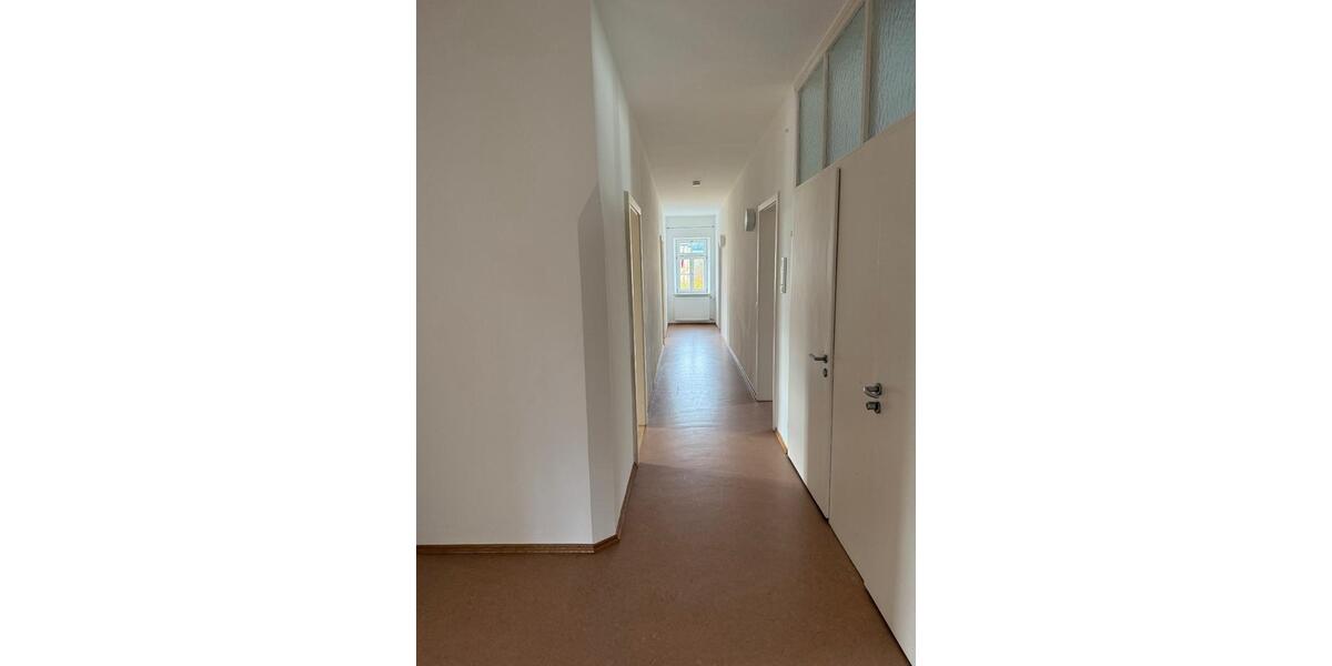 Etagenwohnung Bruckberg - 5 Zimmer, 149 m&sup2;, 1.424&euro; | Angebot:26144839