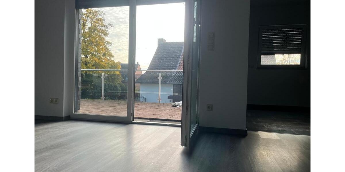 Terrassenwohnung Laatzen - 3 Zimmer, 120 m&sup2;, 1.700&euro; | Angebot:26125207