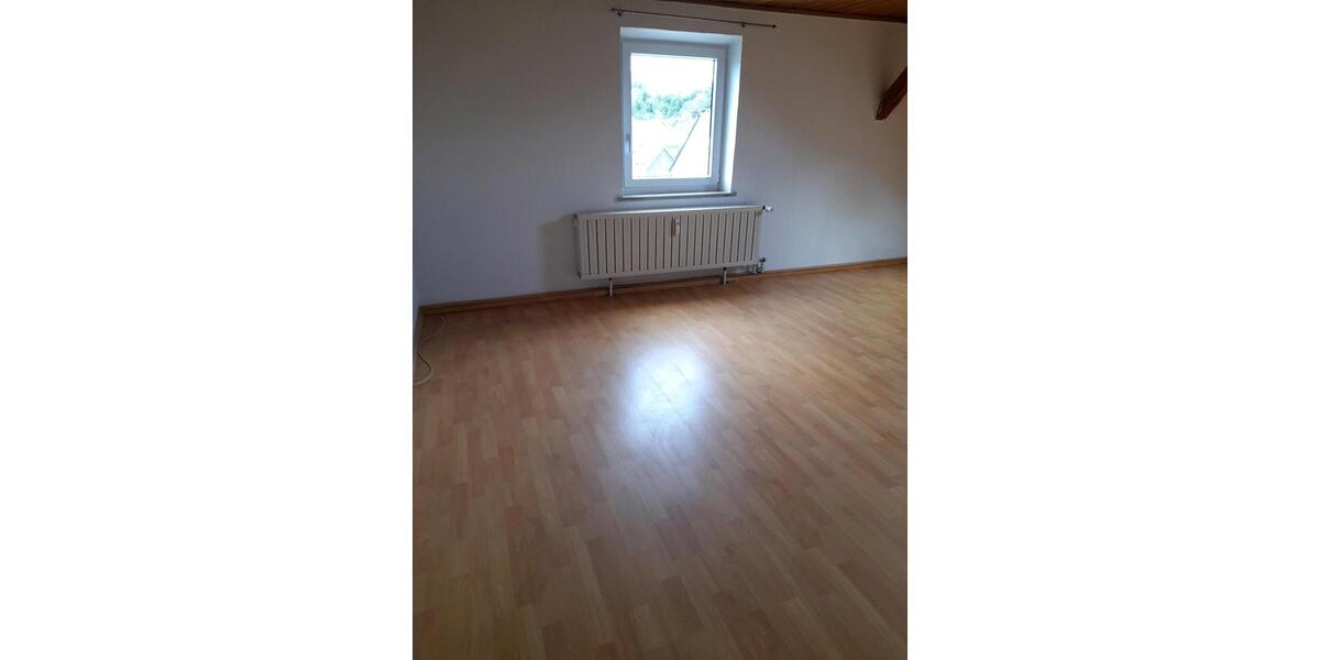 Dachgeschoßwohnung Thannhausen - 2 Zimmer, 71 m&sup2;, 710&euro; | Angebot:24653166