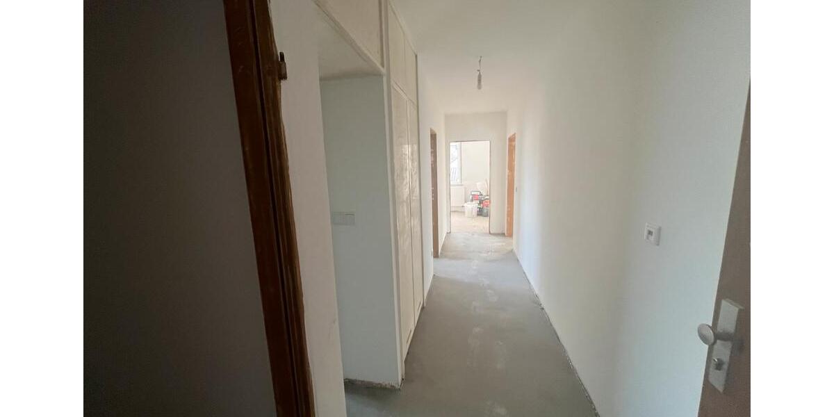 3-Zi-Wohnung zur Miete in Saal Erstbezug nach Sanierung zimmer