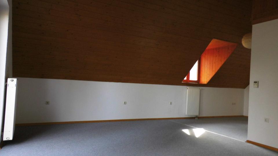 Dachgeschoßwohnung Stadtallendorf - 1.5 Zimmer, 50 m&sup2;, 400&euro; | Angebot:26521796