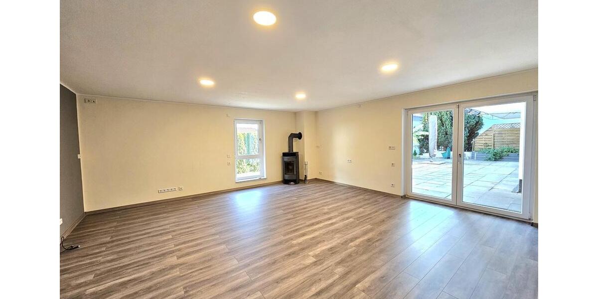 Mehrfamilienhaus, Wohnhaus Bad Soden-Salmünster Salmünster - 7.5 Zimmer, 310 m&sup2;, 2.490&euro; | Angebot:26508540