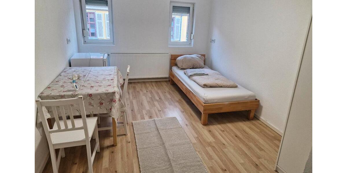Wohnen auf Zeit Heidenheim an der Brenz - 3 Zimmer, 25 m&sup2;, 450&euro; | Angebot:26553478