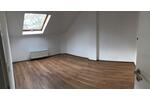 Dachgeschoßwohnung Duisburg Hamborn - 4 Zimmer, 90 m&sup2;, 700&euro; | Angebot:26126116