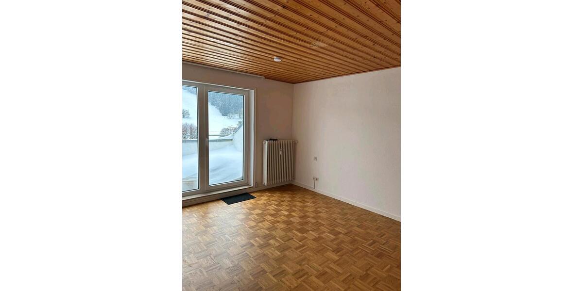 Dachgeschoßwohnung Willingen (Upland) - 2.5 Zimmer, 60 m&sup2;, 600&euro; | Angebot:25297857