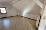Dachgeschoßwohnung Schmalkalden - 2 Zimmer, 46 m&sup2;, 320&euro; | Angebot:26248201