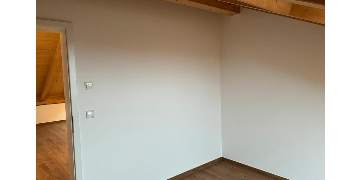 Dachgeschoßwohnung Weilheim in Oberbayern - 2 Zimmer, 53 m&sup2;, 1.035&euro; | Angebot:25005343