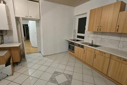 Wohnung Göppingen - 3 Zimmer, 80 m&sup2;, 980&euro; | Angebot:25173171