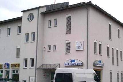 *** Dachgeschoss-Apartment ohne Balkon *** 1 zimmer