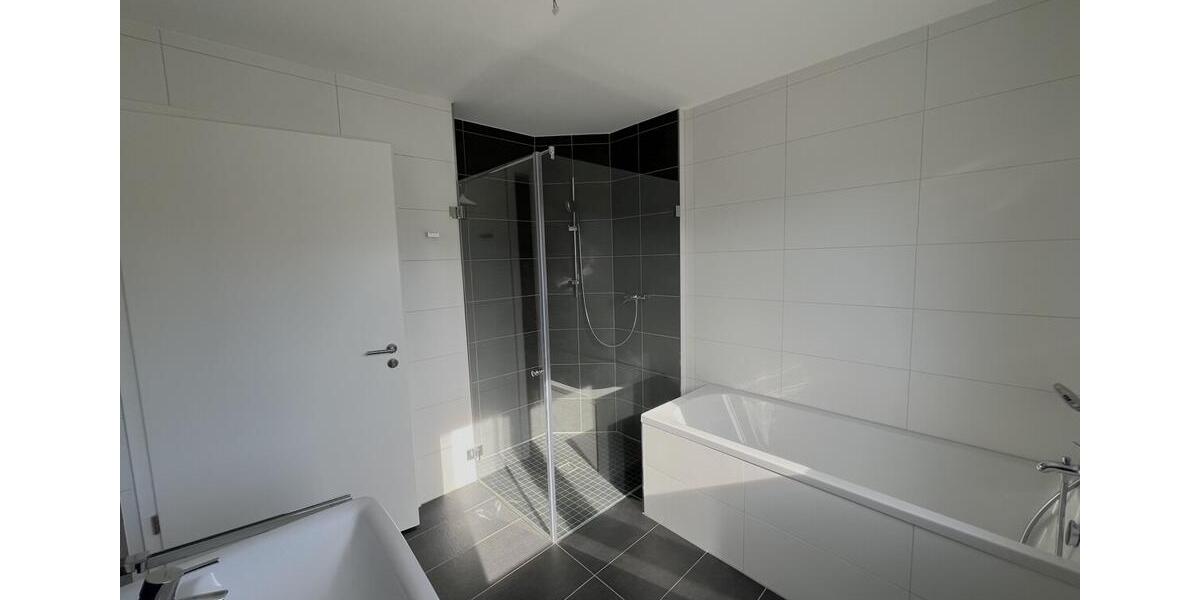 Einfamilienhaus Bonn Friesdorf - 2 Zimmer, 87 m&sup2;, 1.450&euro; | Angebot:26087005