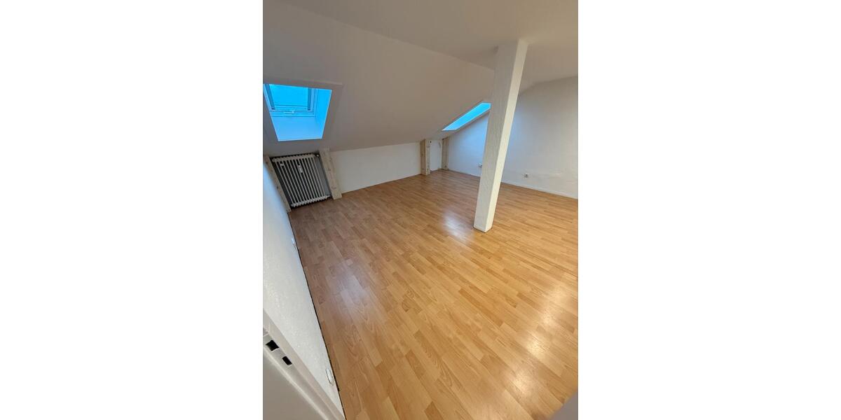 3-Zimmer-Dachgeschosswohnung in Murnau – renoviert 3 zimmer