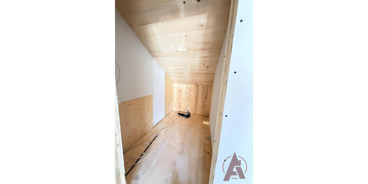 Dachgeschoßwohnung Lingen (Ems) - 2.5 Zimmer, 87 m&sup2;, 1.131&euro; | Angebot:26634787