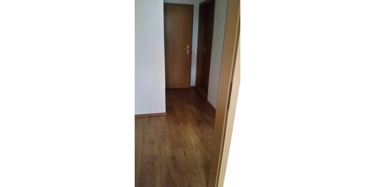 Etagenwohnung Bischofswerda - 2 Zimmer, 49 m&sup2;, 295&euro; | Angebot:25959630
