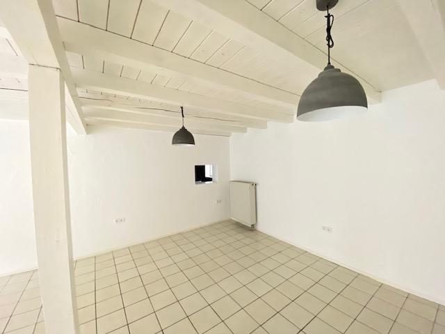 Etagenwohnung Kolitzheim - 2.5 Zimmer, 85 m&sup2;, 550&euro; | Angebot:26086251