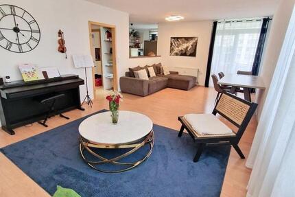 Exklusive, lichtdurchflutete 3-Zimmer-Wohnung im 8. Stock mit Balkon und Tiefgarage 3 zimmer