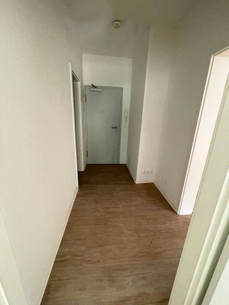 Moderne 2-Zimmer-Wohnung mit Terrasse und Blick ins Grüne, Wannenbad, separate Küche, Abstellraum