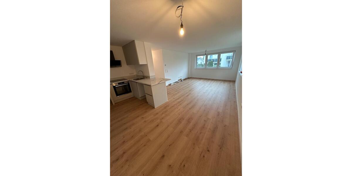 Erdgeschoßwohnung Rottenburg am Neckar - 3 Zimmer, 70 m&sup2;, 1.200&euro; | Angebot:24816025