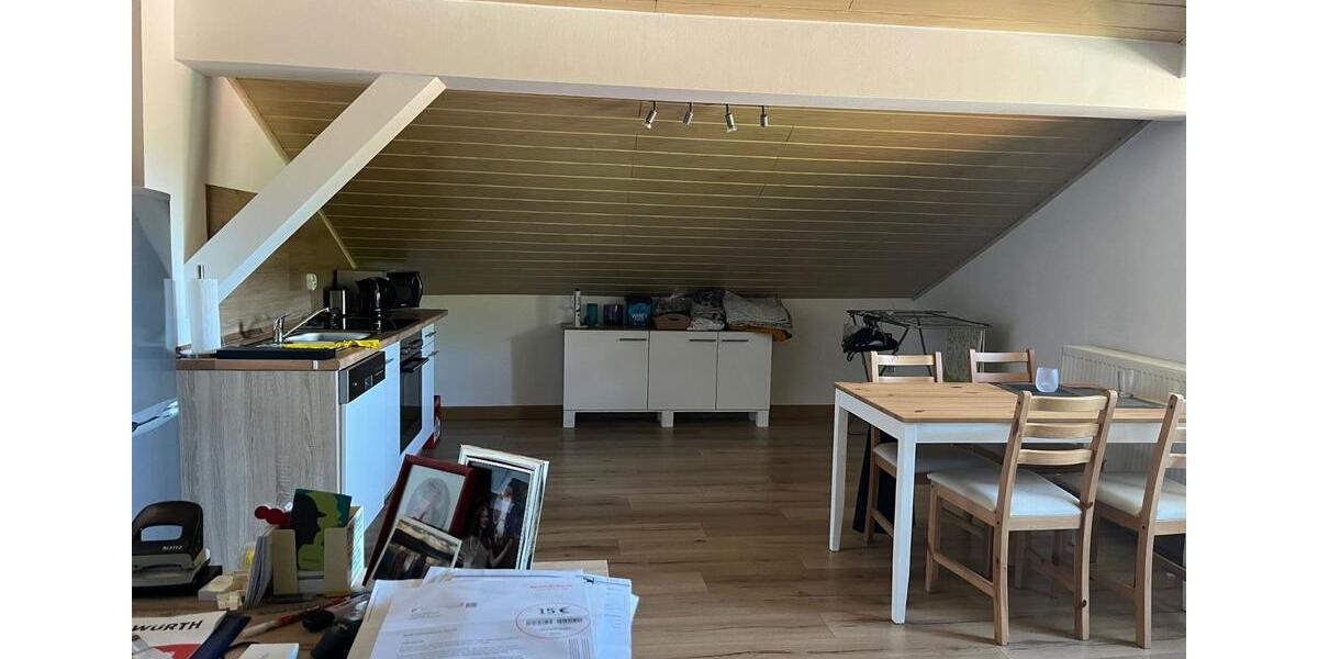 Dachgeschoßwohnung Eppenschlag - 1 Zimmer, 33 m&sup2;, 245&euro; | Angebot:25932593