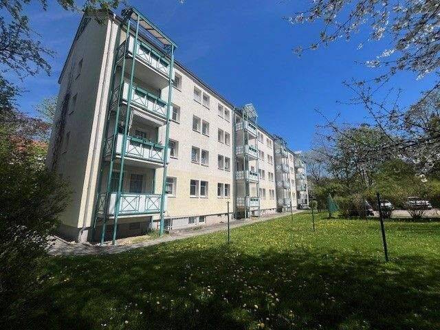 Etagenwohnung Zwickau Eckersbach - 2 Zimmer, 60 m&sup2;, 389&euro; | Angebot:26842152