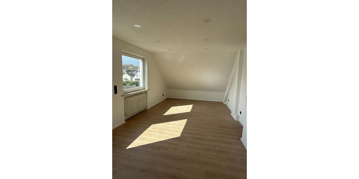 Etagenwohnung Kassel Nordshausen - 4 Zimmer, 85 m&sup2;, 980&euro; | Angebot:25306031