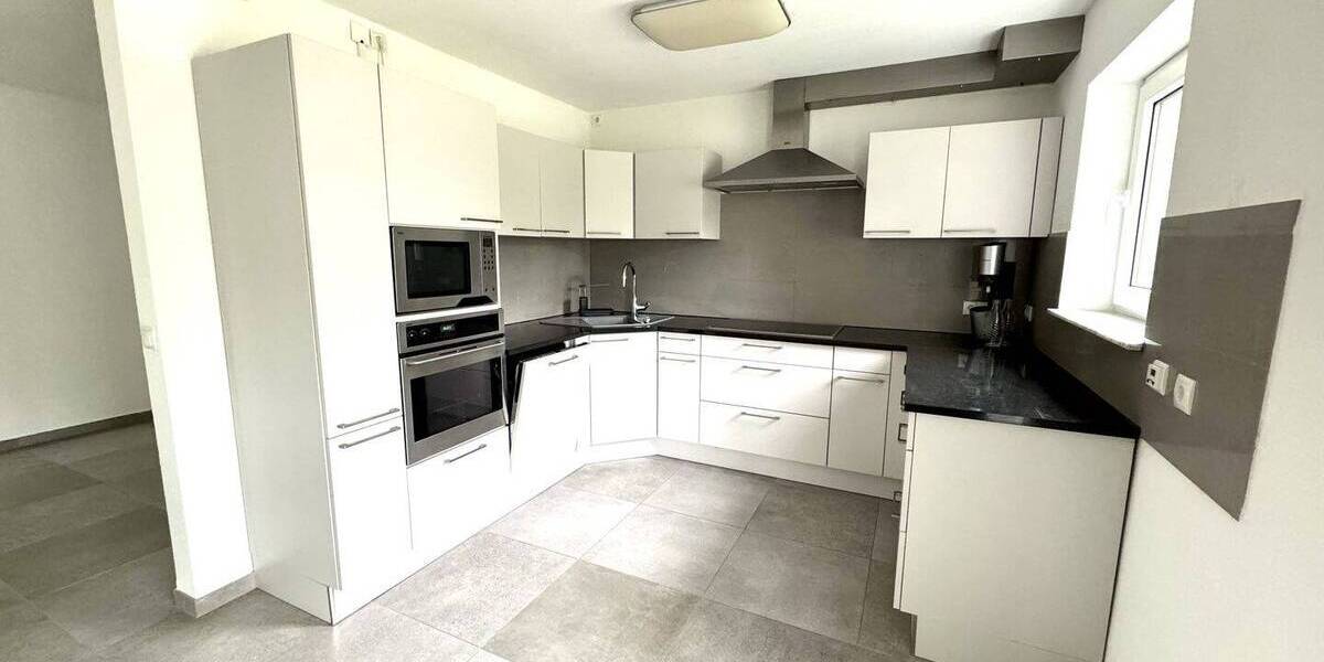 Etagenwohnung Kaiserslautern Innenstadt - 2 Zimmer, 82 m&sup2;, 820&euro; | Angebot:26514986