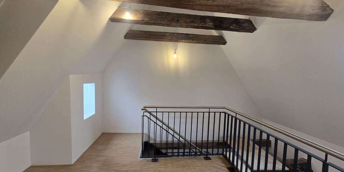 Etagenwohnung Landsberg am Lech Ellighofen - 3 Zimmer, 82 m&sup2;, 1.490&euro; | Angebot:25905949