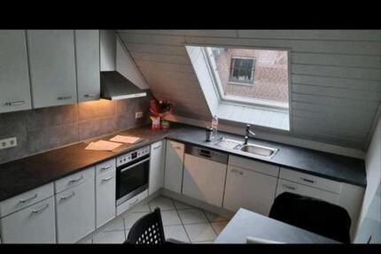 1. OG Wohnung 4.5 Zimmer Zweifamilienhaus + Dachboden 1 zimmer