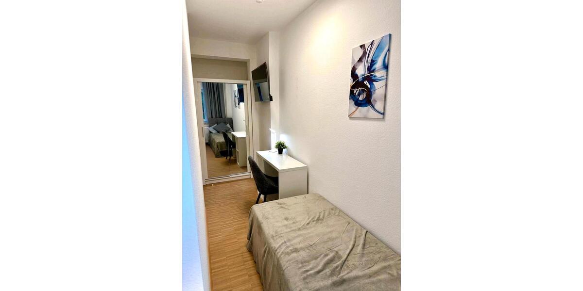 Wohnen auf Zeit Frankfurt am Main Bockenheim - 5 Zimmer, 12 m&sup2;, 515&euro; | Angebot:26684312
