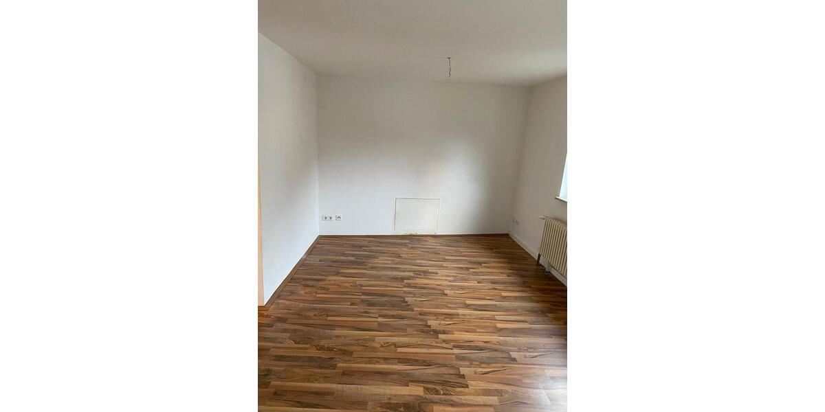 Etagenwohnung Schmalkalden - 3 Zimmer, 94 m&sup2;, 650&euro; | Angebot:26647267