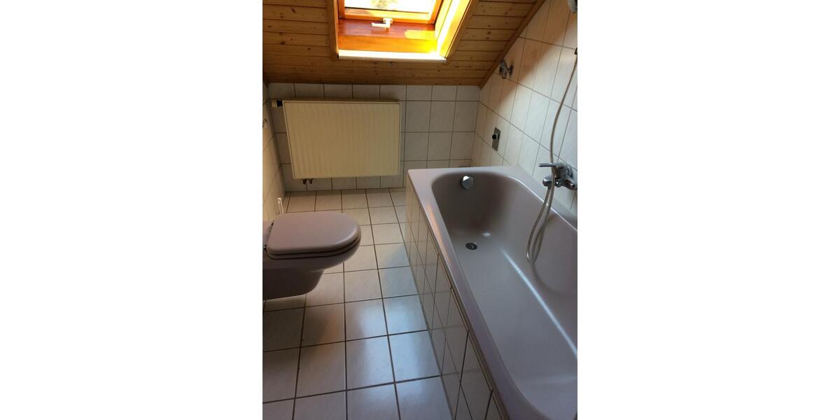 Dachgeschoßwohnung Lörrach Salzert - 3 Zimmer, 84 m&sup2;, 760&euro; | Angebot:25998756