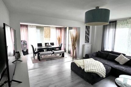 118 m² Erdgeschoss Wohnung neue Einbauküche Terrasse Garten 3 zimmer