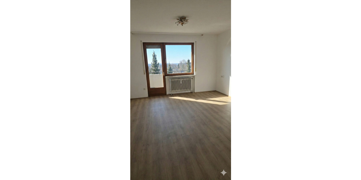 Etagenwohnung Augsburg Göggingen - 3 Zimmer, 96 m&sup2;, 1.250&euro; | Angebot:24871141