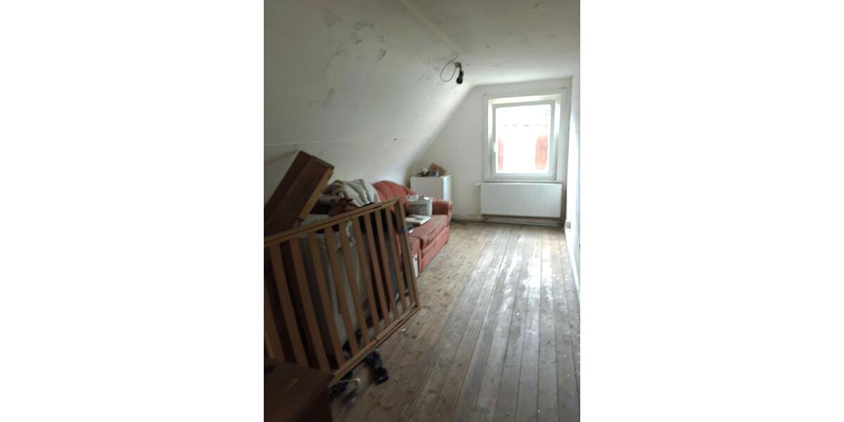 Dachgeschoßwohnung Oberndorf am Neckar - 7 Zimmer, 160 m&sup2;, 1.285&euro; | Angebot:26414168