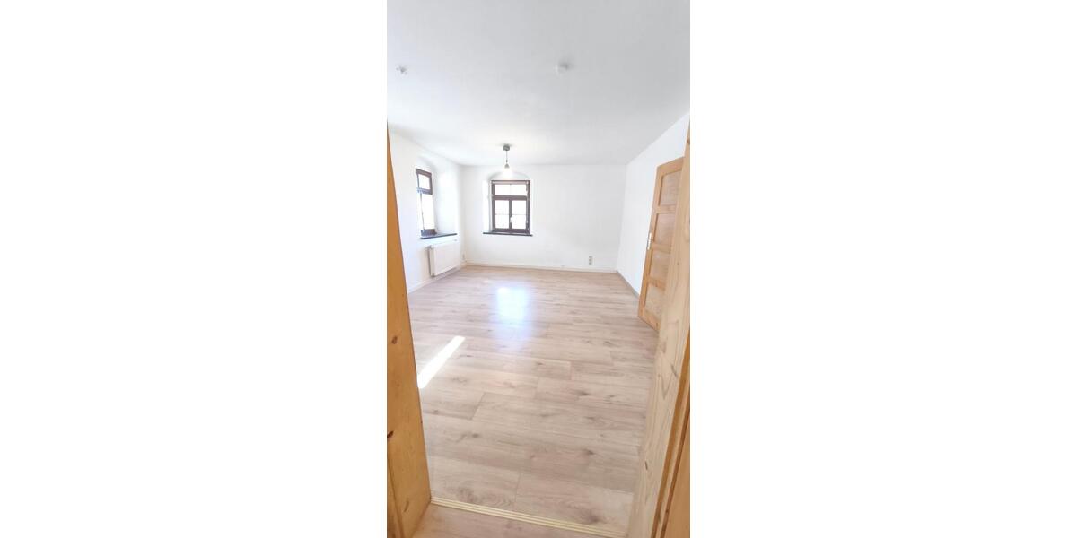 Erdgeschoßwohnung Oederan - 2 Zimmer, 51 m&sup2;, 260&euro; | Angebot:26314653
