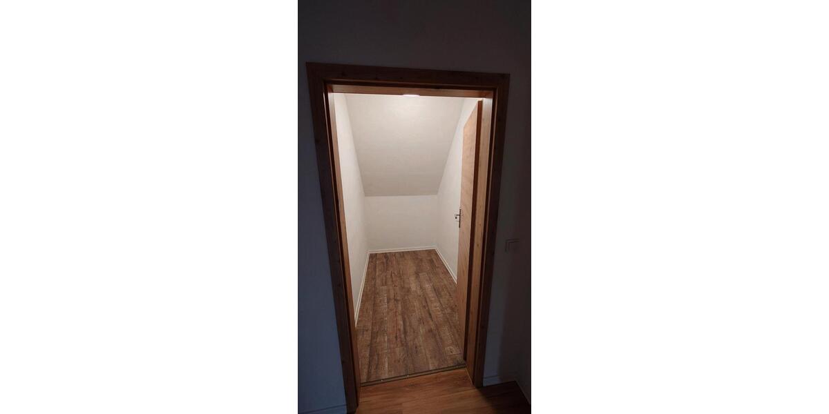 Etagenwohnung Freisen - 3 Zimmer, 95 m&sup2;, 695&euro; | Angebot:26641400