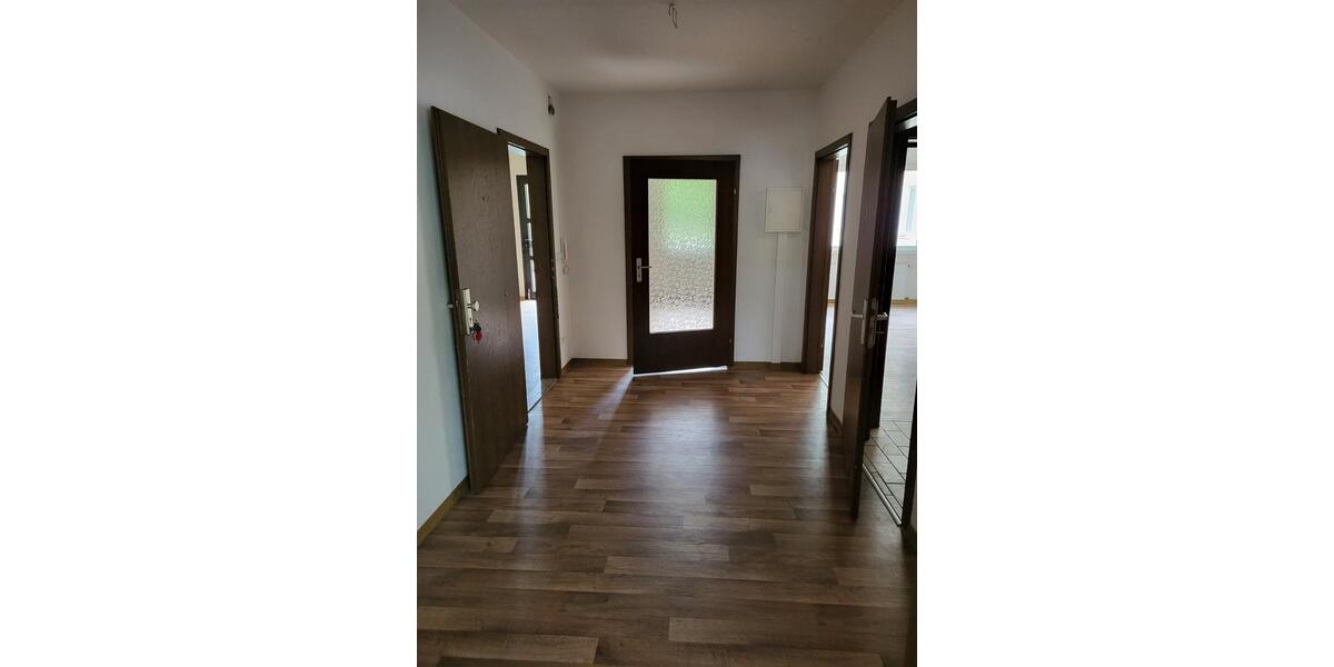 Erdgeschoßwohnung Rathenow - 2 Zimmer, 71 m&sup2;, 427&euro; | Angebot:26633855