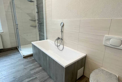 Wohnung Aue Aue - 3 Zimmer, 100 m&sup2;, 650&euro; | Angebot:26141608