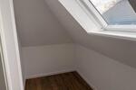 Dachgeschoßwohnung Düsseldorf Stadtbezirk 9 - 2 Zimmer, 49 m&sup2;, 590&euro; | Angebot:26603069