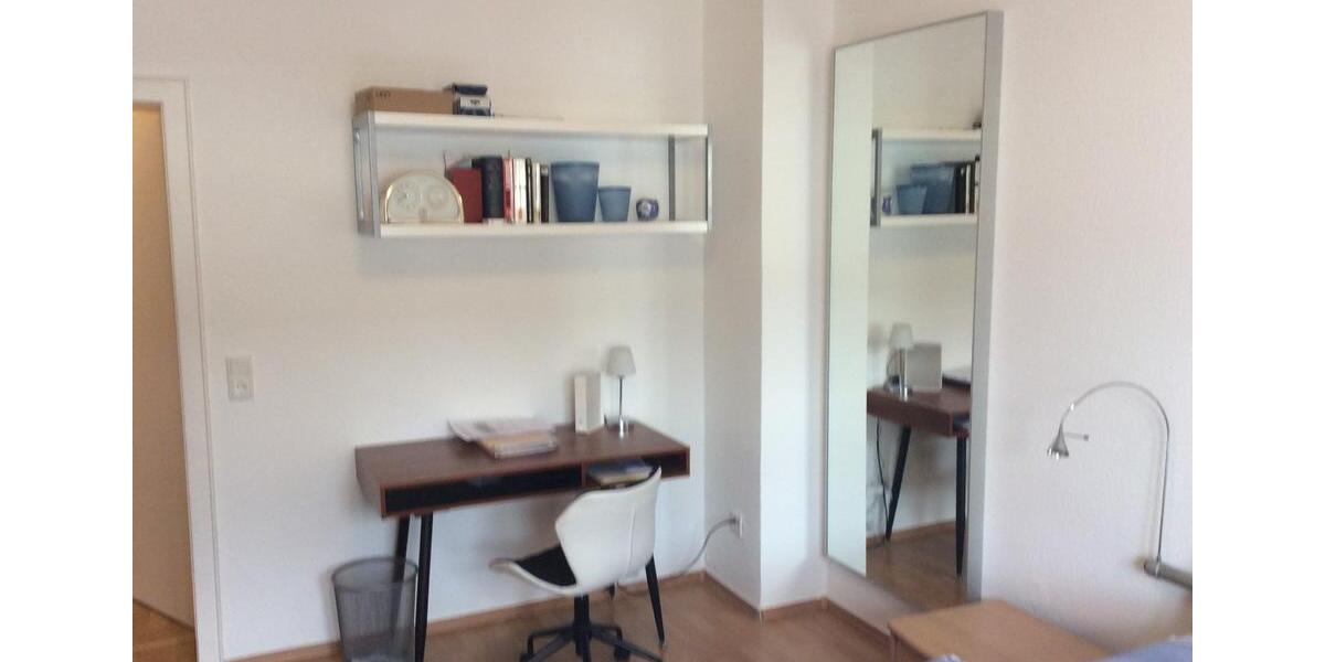 Möblierte 2 Zi Wohnung, DU City, 300 m HBF 2 zimmer