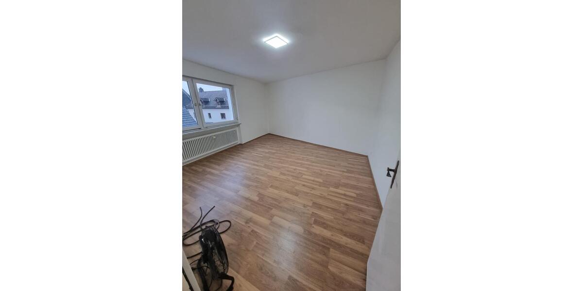 Etagenwohnung Limburg an der Lahn Dietkirchen - 3 Zimmer, 94 m&sup2;, 750&euro; | Angebot:25921955