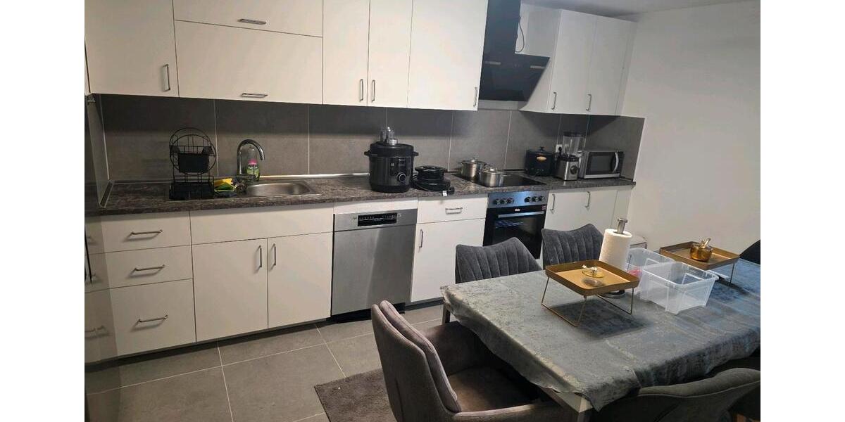 Wohnen auf Zeit Elmshorn - 3 Zimmer, 25 m&sup2;, 600&euro; | Angebot:25224020